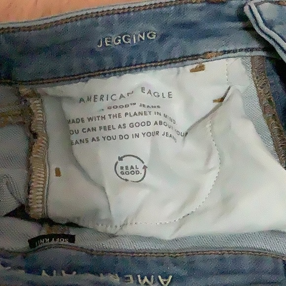American Eagle jeans💙 - Picture 9 of 11
